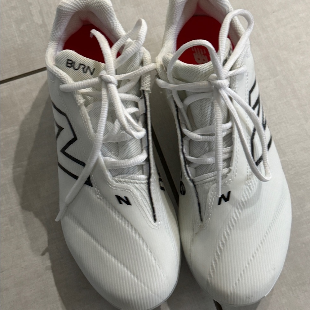 New Balance Burn Men's White lacrosse Cleats NWOT